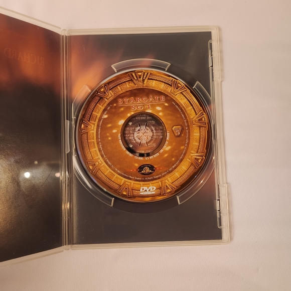 STARGATE SG-1: The Complete First 1 Season - DVD Set TV Series - Picture 10 of 10
